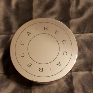 Becca Hydra-Mist Set & Refresh Powder- Translucent